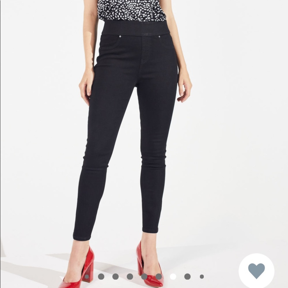 Peck & Peck Signature High Rise Pull On Jegging Jean. NWT Size 10.